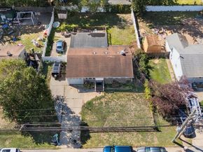 1706 Manatuck Boulevard, Bay Shore NY 11706