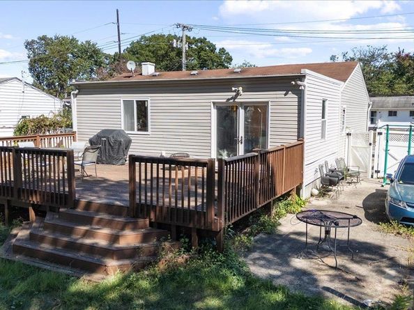 1706 Manatuck Boulevard, Bay Shore NY 11706