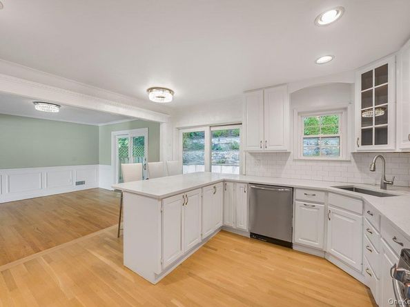 65 Brookdale Drive, Yonkers NY 10710