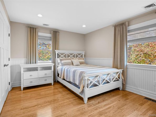 98 Spring Pond Lane, Southampton NY 11968
