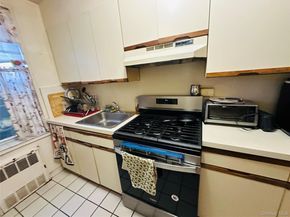 22289 Braddock Avenue 1G, Bellerose NY 11428