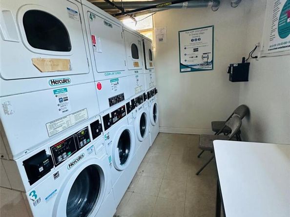 222-89 Braddock Avenue 1G, Bellerose NY 11428