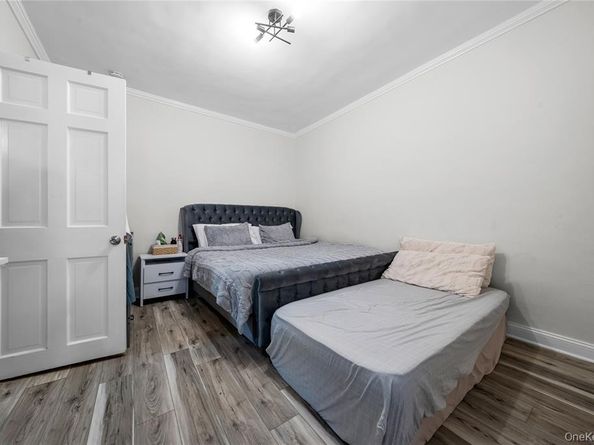 4333 48th Street 2B, Sunnyside NY 11104