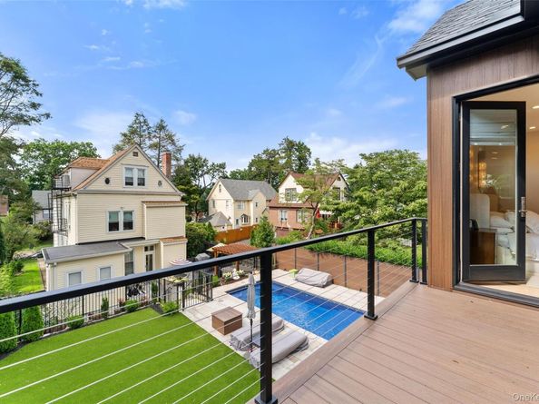11 Castle Street, Bronxville NY 10708