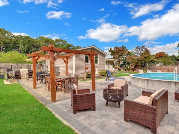 627 Sycamore Avenue, Bohemia NY 11716