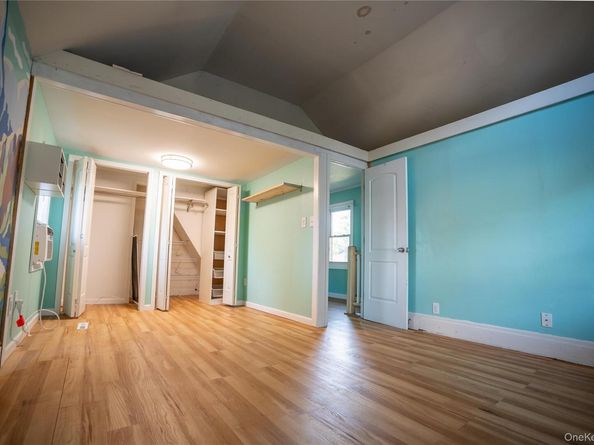 5 Charles Place, Huntington Station NY 11746
