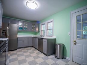 5 Charles Place, Huntington Station NY 11746