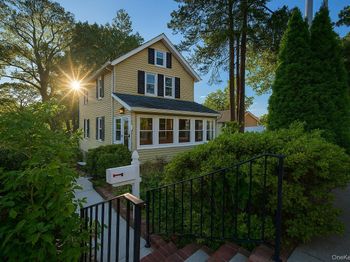 5 Charles Place