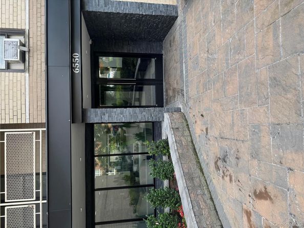 65-50 Wetherole, Rego Park NY 11394
