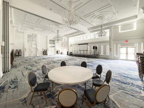 290 Roosevelt Way, Westbury NY 11590
