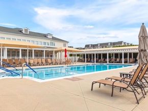 290 Roosevelt Way, Westbury NY 11590