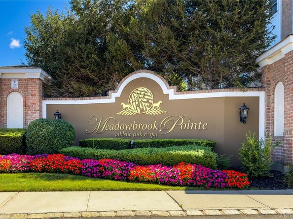 290 Roosevelt Way, Westbury NY 11590