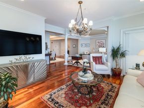290 Roosevelt Way, Westbury NY 11590