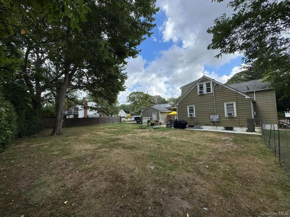 443 N Country, Sound Beach NY 11789