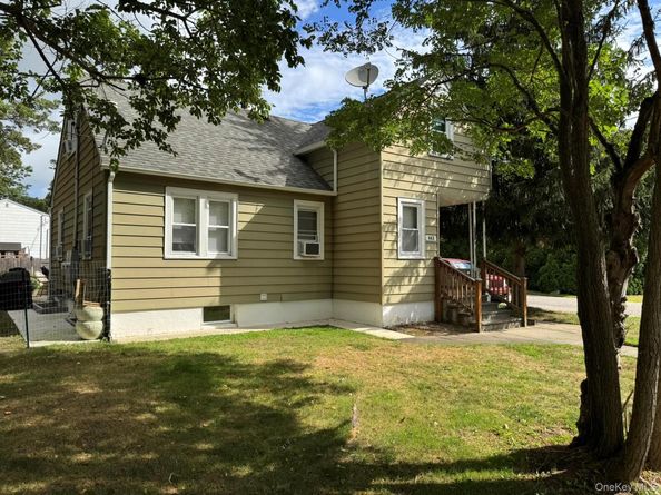 443 N Country, Sound Beach NY 11789