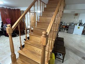42 Lahey Street, New Hyde Park NY 11040