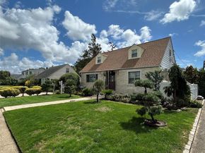 42 Lahey Street, New Hyde Park NY 11040