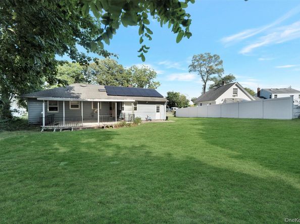 9 Melville rd N, Huntington Station NY 11746