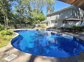 26 Royal Way, Shoreham NY 11786