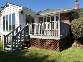 15 Morris Drive, Syosset NY 11791