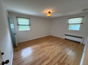 15 Morris Drive, Syosset NY 11791