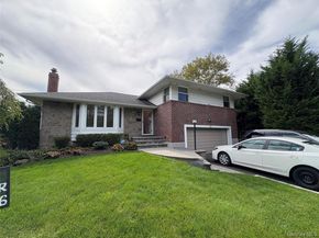 15 Morris Drive, Syosset NY 11791