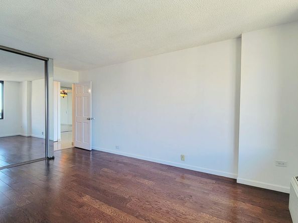 152-18 Union Turnpike 11A, Flushing NY 11367