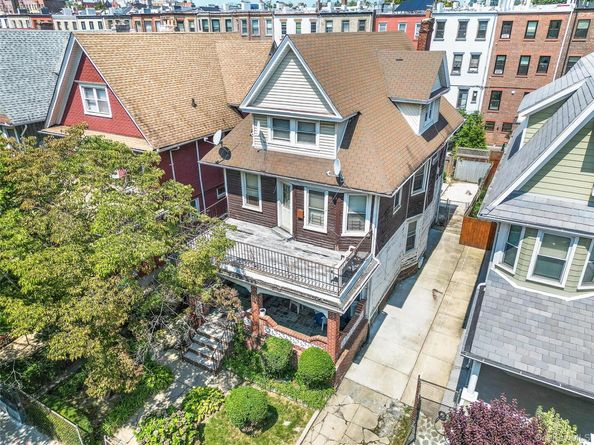 139 Fenimore Street, Brooklyn NY 11225