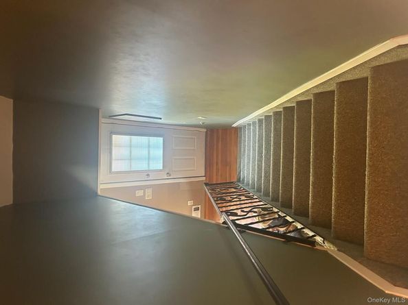 4 Andam Way, Saint James NY 11780