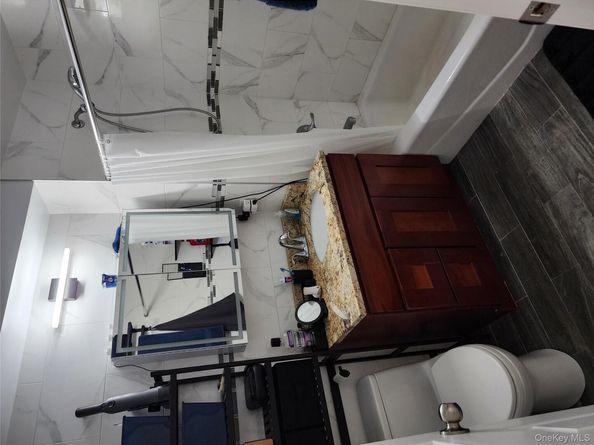 3063 31st Street 605, Astoria NY 11102