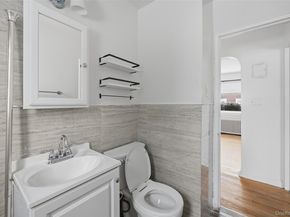 263-03 73rd Avenue 03, Glen Oaks NY 11004