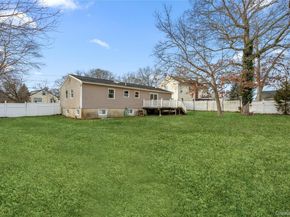 6 Edward Court, Lake Ronkonkoma NY 11779