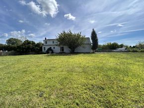 24 Kimberly Court, Baiting Hollow NY 11933