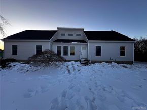 24 Kimberly Court, Baiting Hollow NY 11933