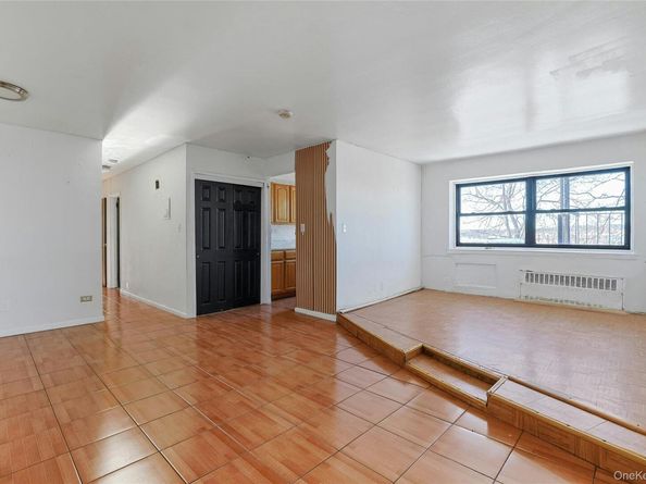 2545 Sedgwick Avenue 2J, Bronx NY 10468