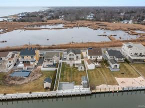 20 Namkee Lane, Blue Point NY 11715