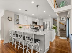 20 Namkee Lane, Blue Point NY 11715