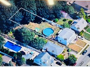 101 Spruce Avenue, Bethpage NY 11714