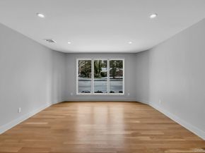 4 Northwood Court, Woodbury NY 11797