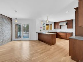 4 Northwood Court, Woodbury NY 11797