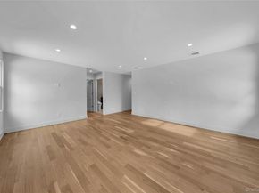 4 Northwood Court, Woodbury NY 11797