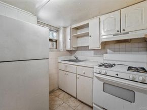 3348 Fenton Avenue, Bronx NY 10469