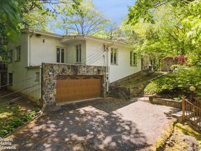 383 254th Street, Bronx NY 10471