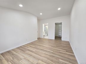 21 Possum Lane, East Setauket NY 11733