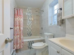 19168 115th Road, Saint Albans NY 11412