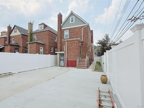 19168 115th Road, Saint Albans NY 11412