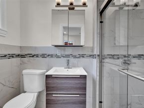 1010 California Place S, Island Park NY 11558