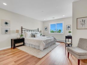 1010 California Place S, Island Park NY 11558