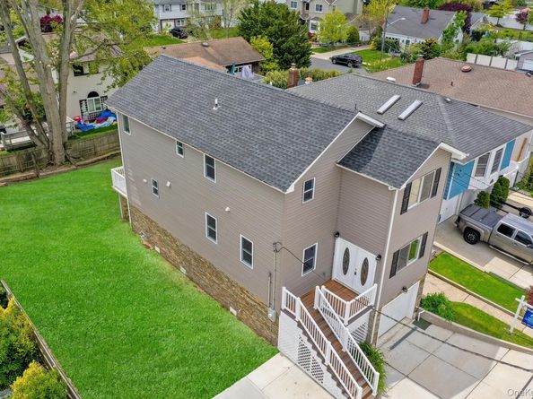 1010 California Place S, Island Park NY 11558