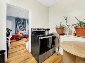 13 N 6th Avenue, Mount Vernon NY 10550